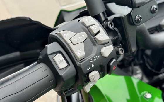 Gebrauchtmotorrad Kawasaki Versys 1100 SE - Bild 12