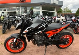 Gebrauchte KTM 890 Duke GP