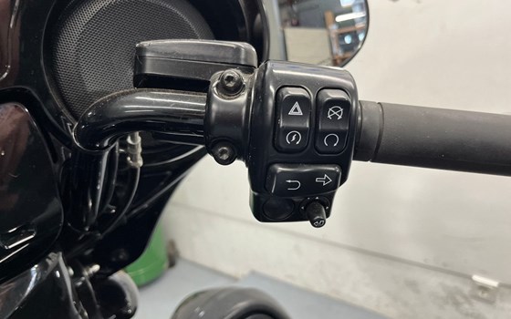 Gebrauchtmotorrad Harley-Davidson Touring Street Glide Special FLHXS - Bild 10