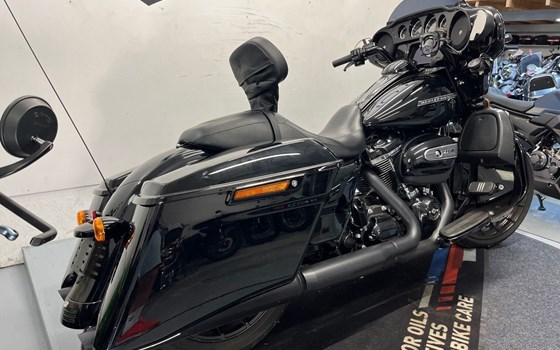 Gebrauchtmotorrad Harley-Davidson Touring Street Glide Special FLHXS - Bild 14