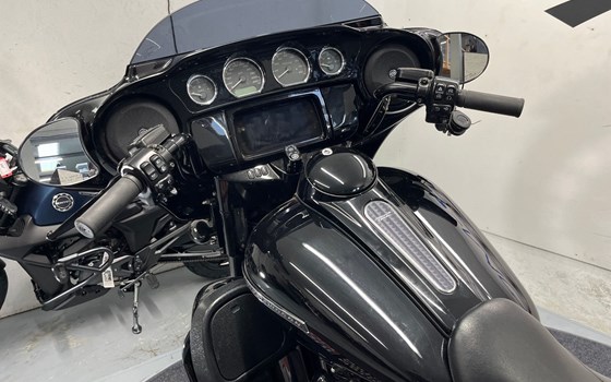 Gebrauchtmotorrad Harley-Davidson Touring Street Glide Special FLHXS - Bild 8
