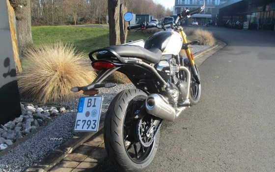 Gebrauchtmotorrad Triumph Speed 400 - Bild 9
