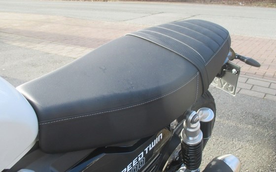 Gebrauchtmotorrad Triumph Speed Twin 900 - Bild 13