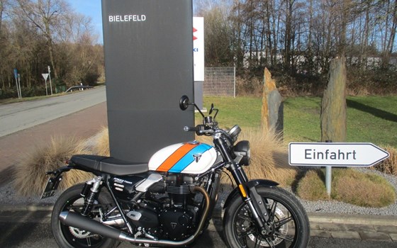 Gebrauchtmotorrad Triumph Speed Twin 900 - Bild 2