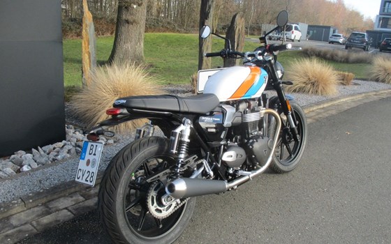 Gebrauchtmotorrad Triumph Speed Twin 900 - Bild 9