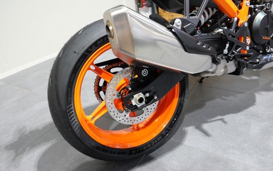 Gebrauchtmotorrad KTM 990 Duke R - Bild 8
