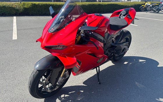 Gebrauchtmotorrad Ducati Panigale V4 S - Bild 3
