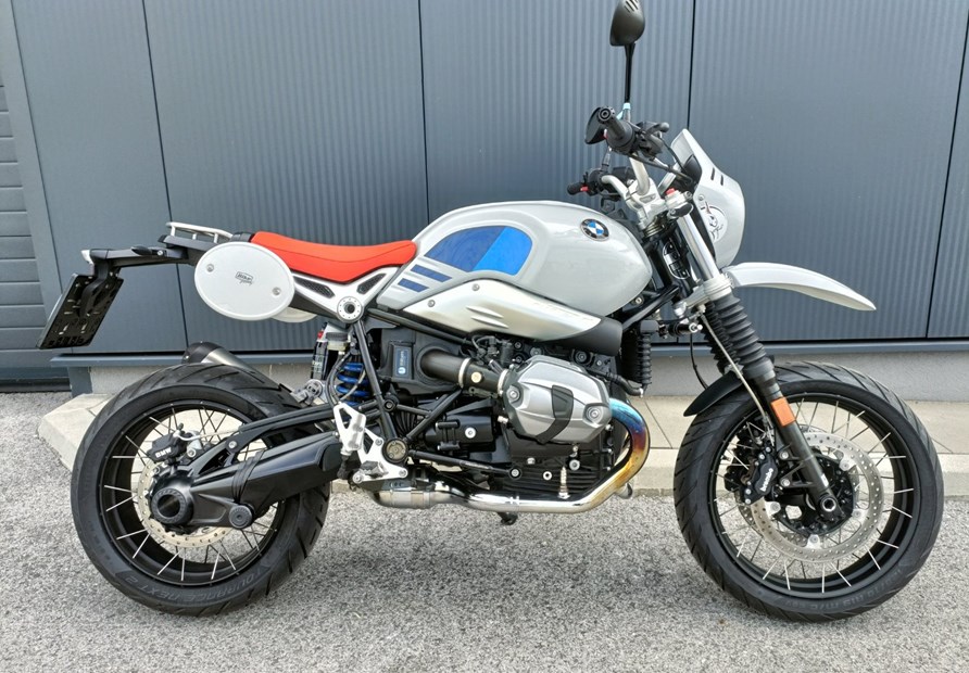 BMW R nineT Urban G/S (light-white uni)