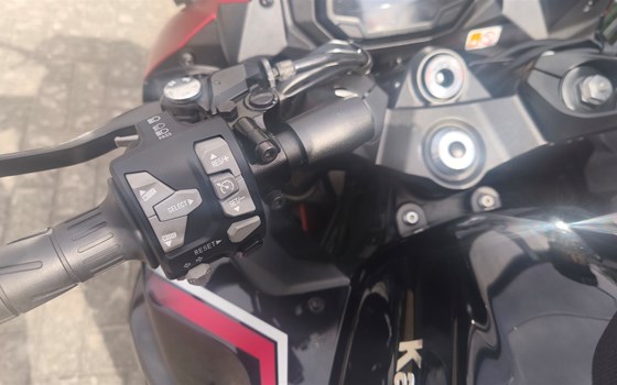 Gebrauchtmotorrad Kawasaki Ninja 1000SX - Bild 12