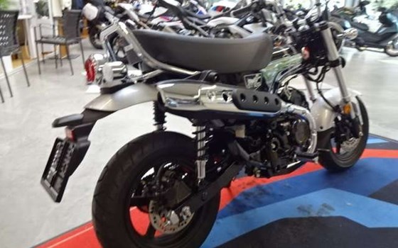 Gebrauchtmotorrad Honda Dax - Bild 4