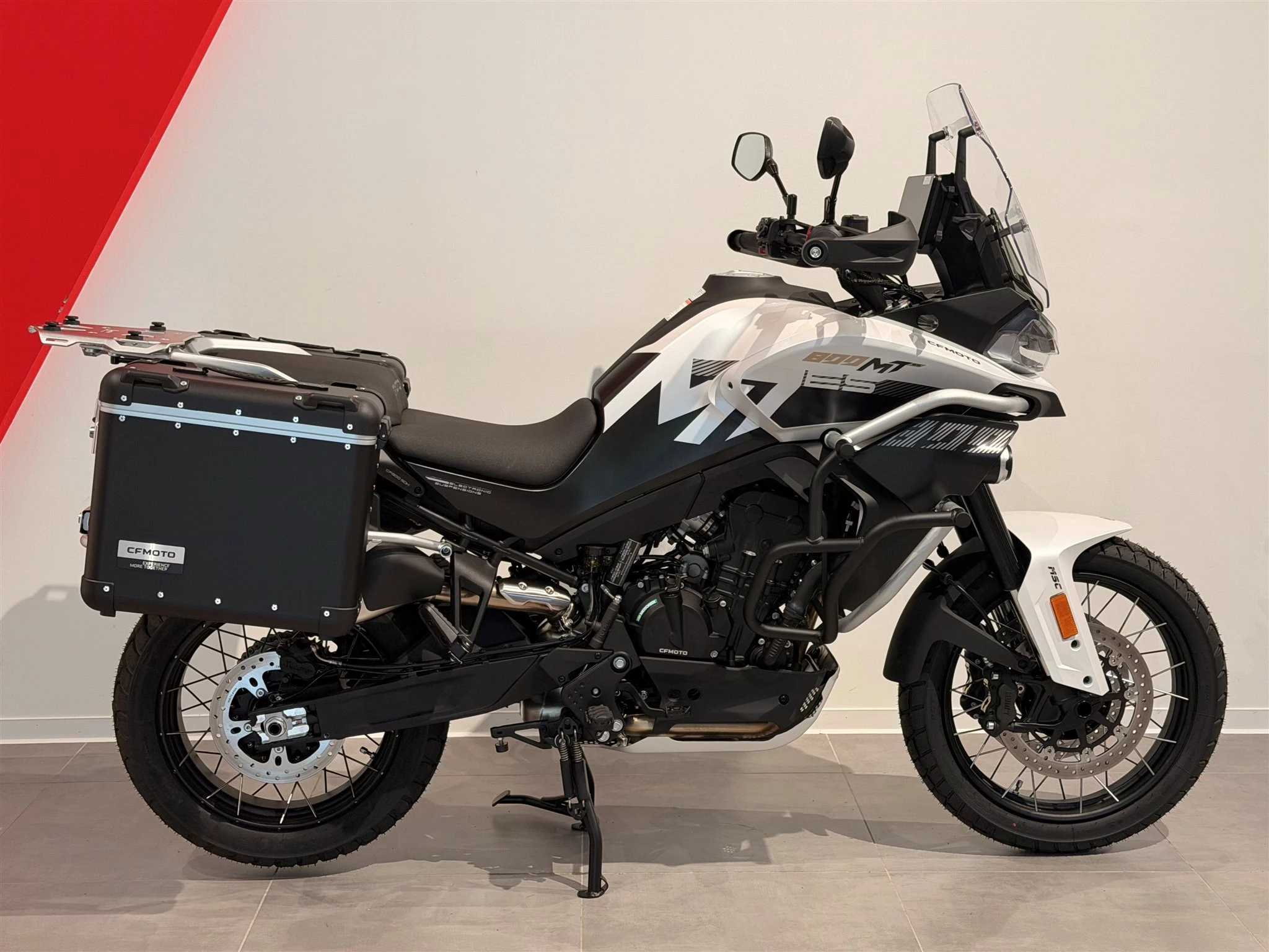 CFMOTO 800MT-ES