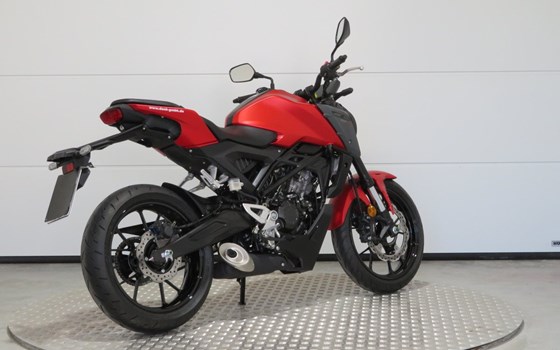 Gebrauchtmotorrad Honda CB125R - Bild 7