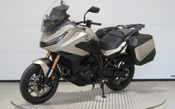 Gebrauchtmotorrad Honda NT1100 DCT Electronic Suspension - Bild 3