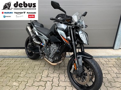 790 Duke