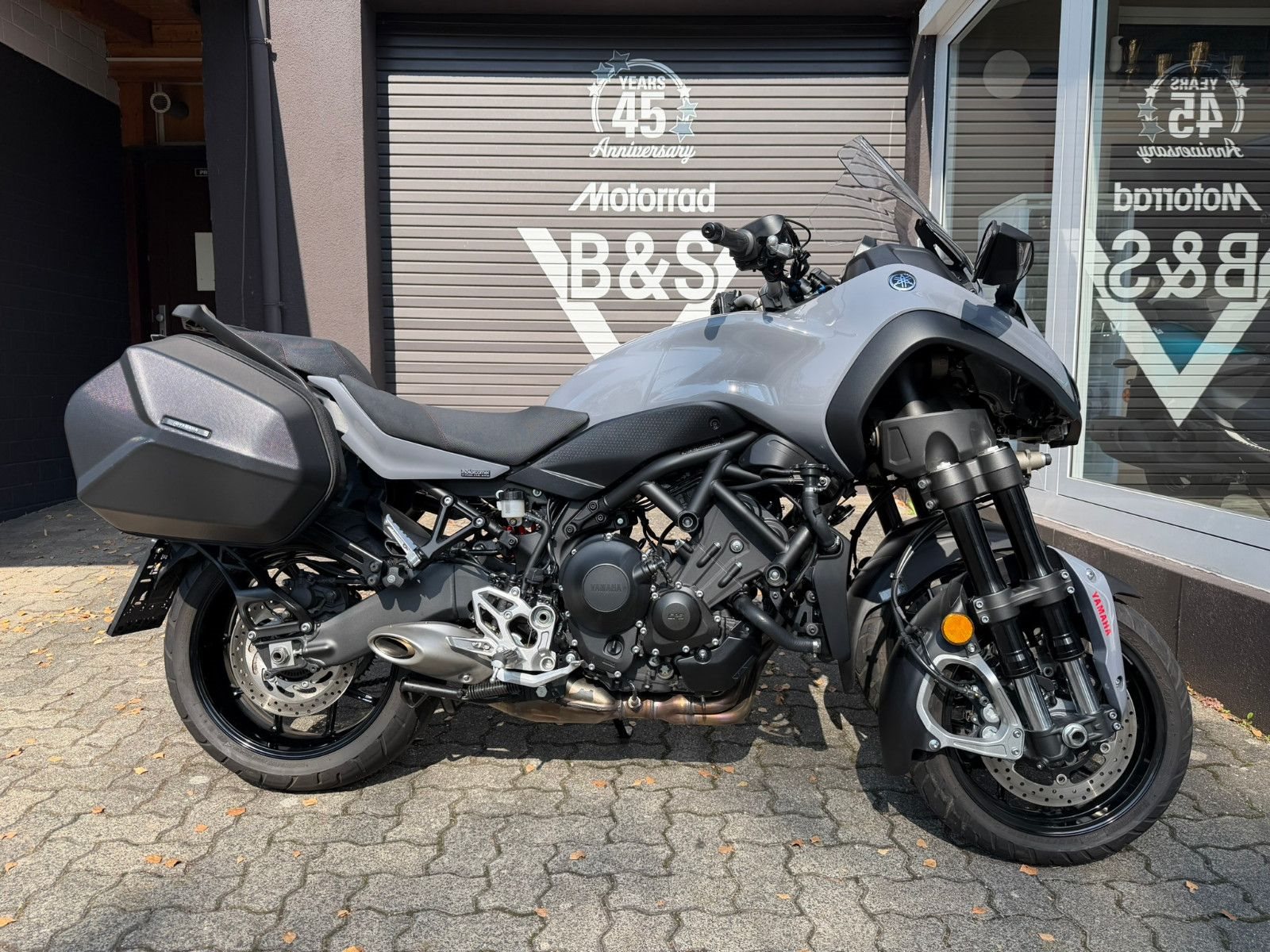Yamaha Niken GT