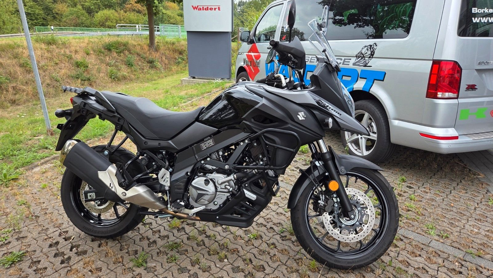 Suzuki V-Strom 650
