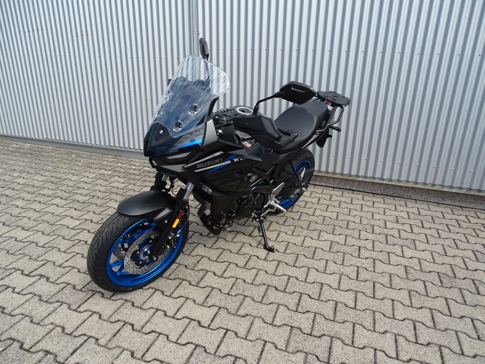 Suzuki SV-7GX