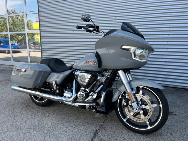 Harley-Davidson Road Glide FLTRX (grau) - Bild 4