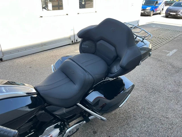 Harley-Davidson Street Glide Limited FLHXL (schwarz) - Bild 10