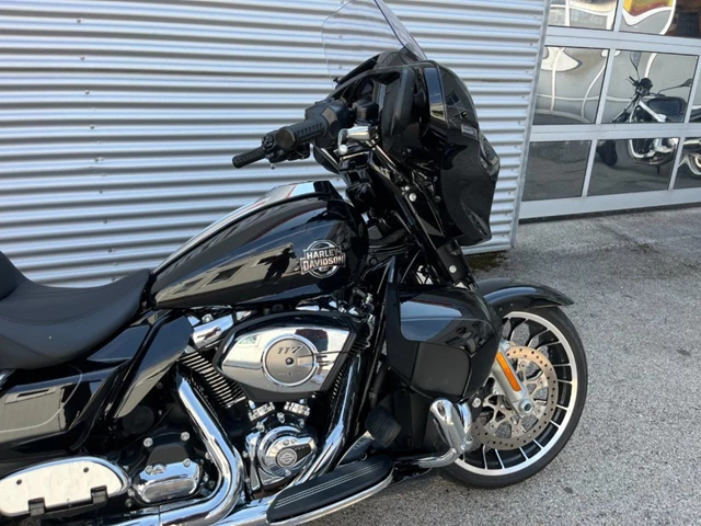 Harley-Davidson Street Glide Limited FLHXL (schwarz) - Bild 3