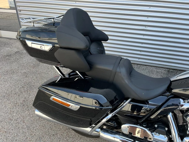 Harley-Davidson Street Glide Limited FLHXL (schwarz) - Bild 6