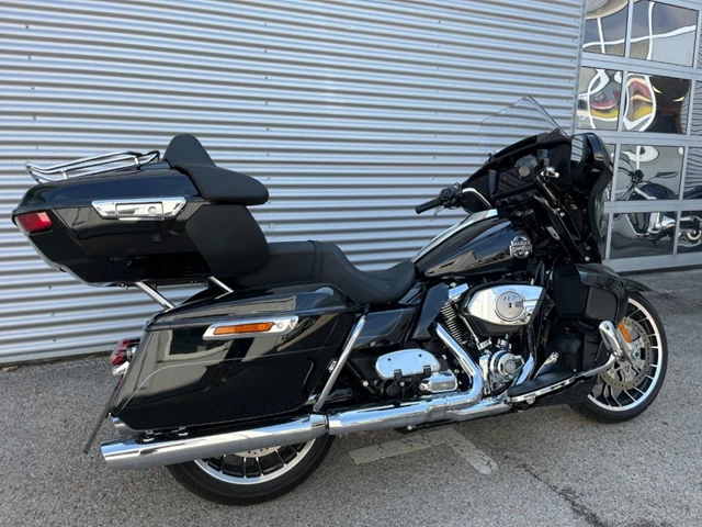 Harley-Davidson Street Glide Limited FLHXL (schwarz) - Bild 7
