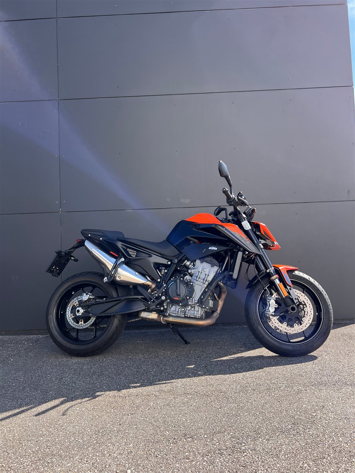 KTM 890 Duke 