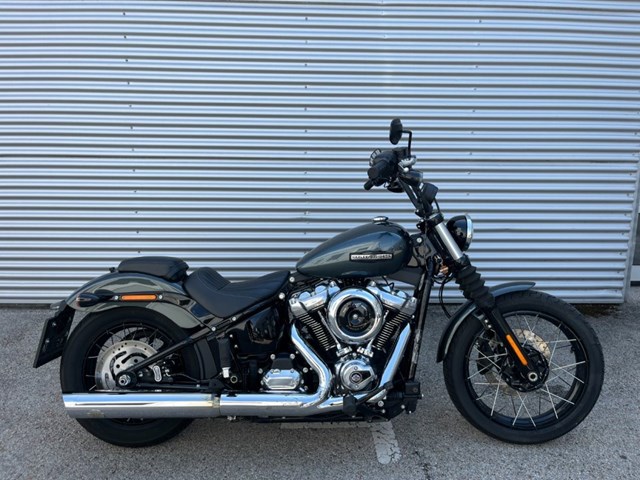 Harley-Davidson Street Bob 117 (grau) - Bild 2