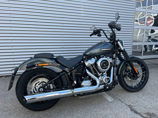 Harley-Davidson Street Bob 117 (grau) - Bild 7