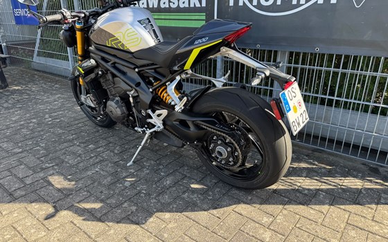 Gebrauchtmotorrad Triumph Speed Triple 1200 RS - Bild 10