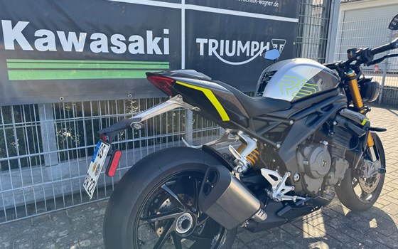 Gebrauchtmotorrad Triumph Speed Triple 1200 RS - Bild 2