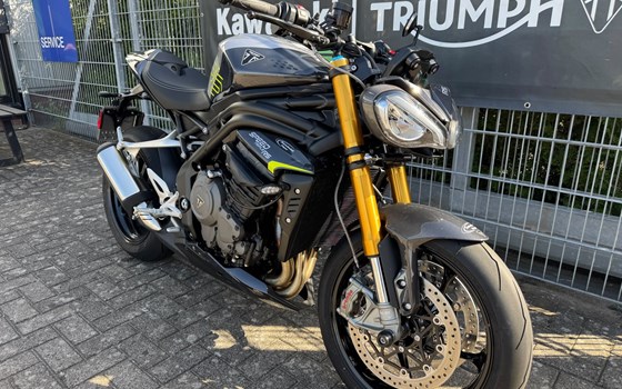 Gebrauchtmotorrad Triumph Speed Triple 1200 RS - Bild 3