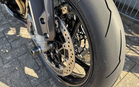 Gebrauchtmotorrad Triumph Speed Triple 1200 RS - Bild 4