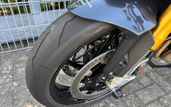 Gebrauchtmotorrad Triumph Speed Triple 1200 RS - Bild 9