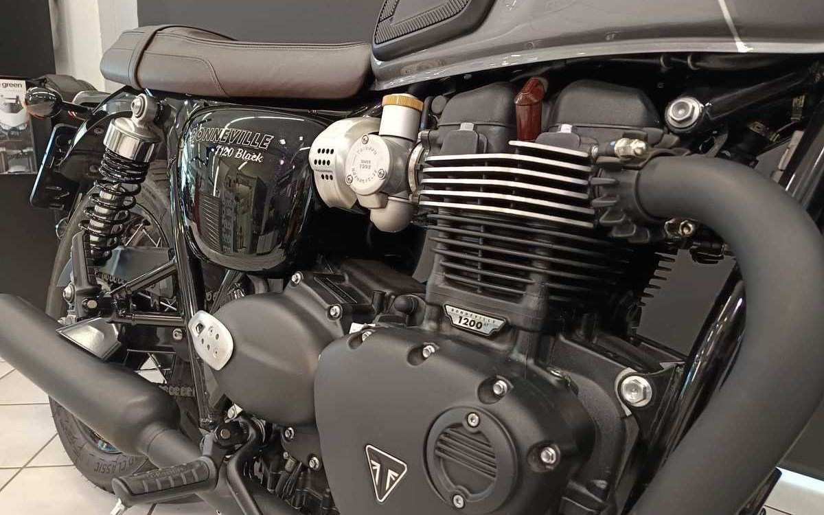 Angebot Triumph Bonneville T120 Black