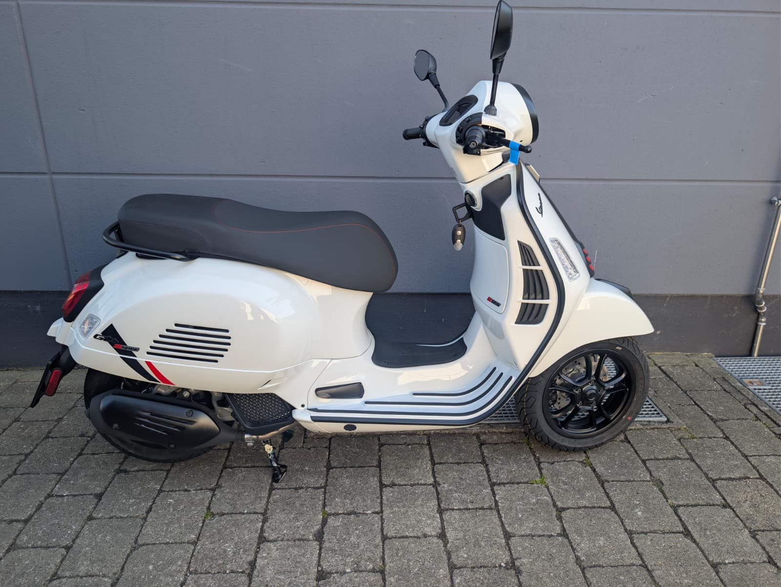 Vespa GTS 125 Super Sport