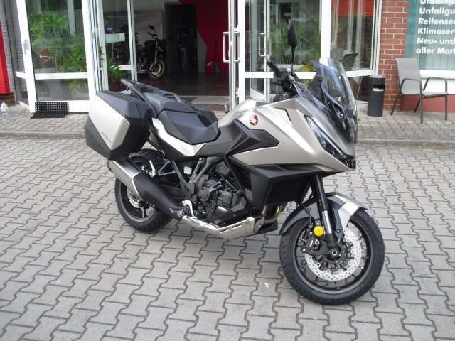 Honda NT1100