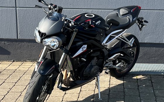 Gebrauchtmotorrad Triumph Street Triple RS - Bild 2