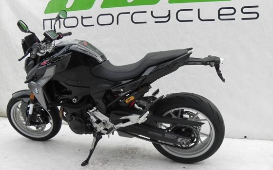 Gebrauchtmotorrad BMW F 900 R - Bild 3