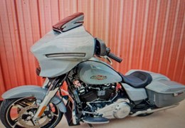 Neumotorrad Harley-Davidson Street Glide FLHX