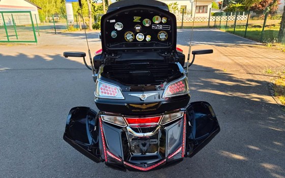 Gebrauchtmotorrad Honda GL 1800 Goldwing - Bild 8