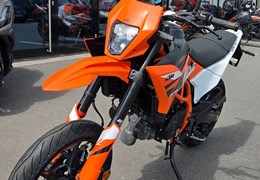 Neumotorrad KTM 125 SMC R