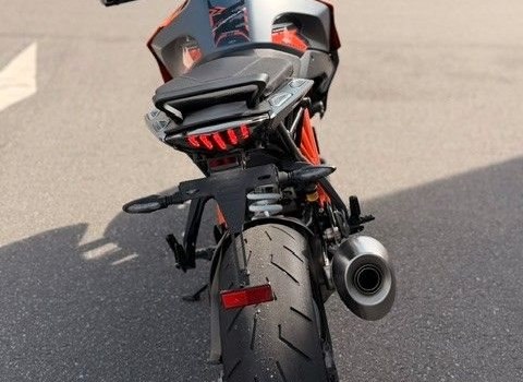 Gebrauchtmotorrad KTM 1290 Super Duke GT - Bild 3
