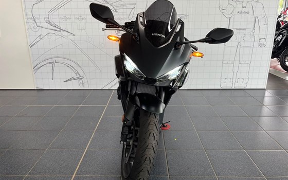 Gebrauchtmotorrad Honda CBR500R E-Clutch - Bild 7