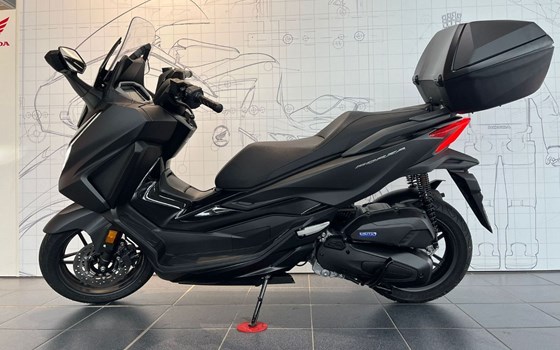 Gebrauchtmotorrad Honda Forza 125 - Bild 5