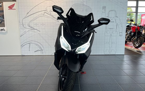 Gebrauchtmotorrad Honda Forza 125 - Bild 7