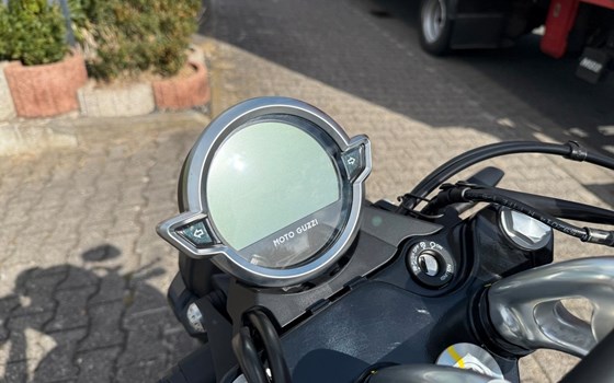 Neufahrzeug Moto Guzzi V9 Bobber - Bild 16