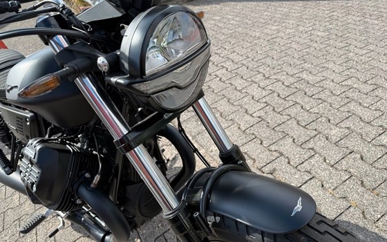 Neufahrzeug Moto Guzzi V9 Bobber - Bild 20