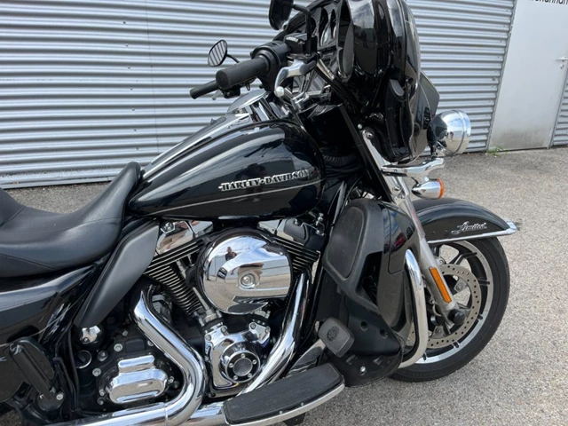 Harley-Davidson Electra Glide Ultra Limited Low FLHTKL (schwarz) - Bild 3