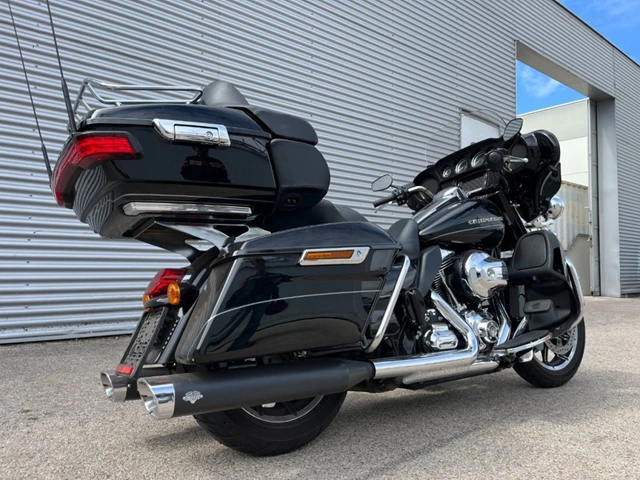 Harley-Davidson Electra Glide Ultra Limited Low FLHTKL (schwarz) - Bild 7